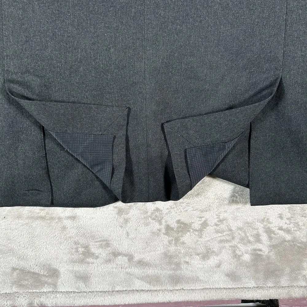 Bluffworks Gramercy Travel Blazer Men's Size 40R Slim Fit Navy Blue Zip Pockets - Picture 7 of 16